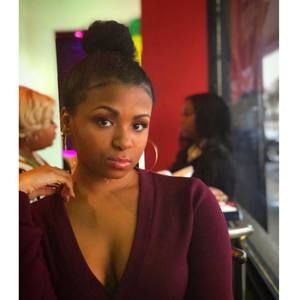 Meet your Posher, Avari